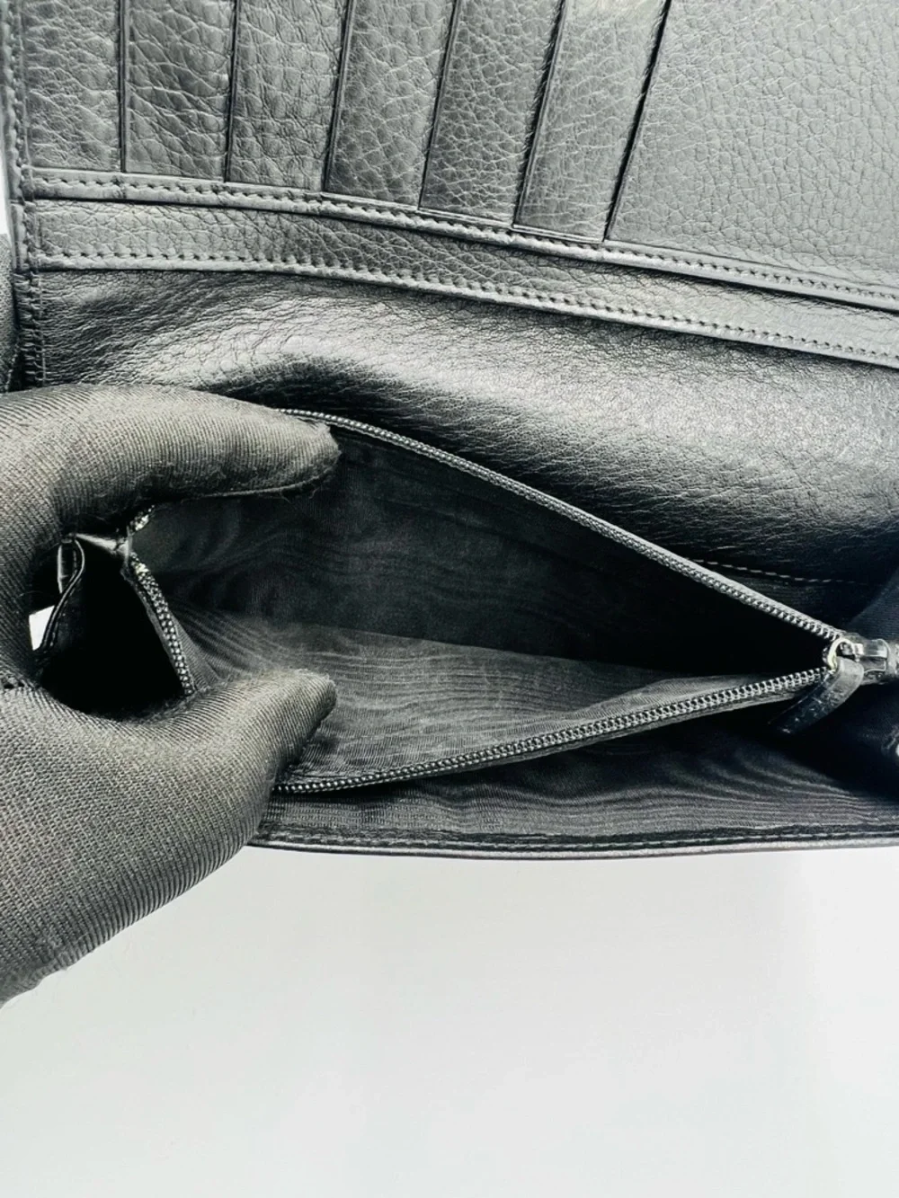🛑SOLD🛑Gucci Long Bifold Long Wallet - Picture 6 of 11